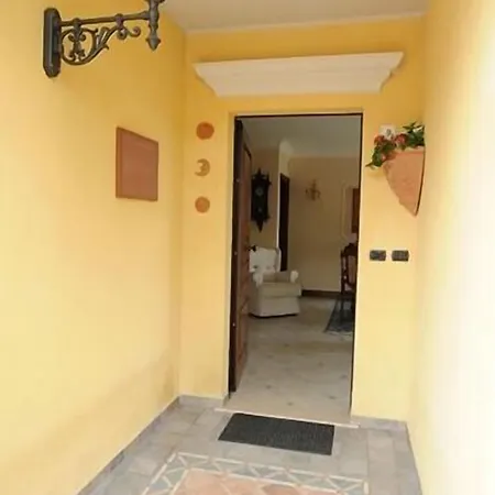 Elizabeth's House Hotel *